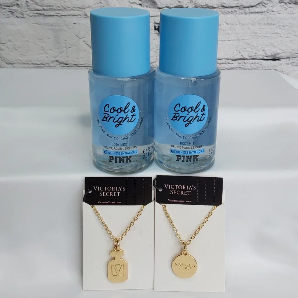 VICTORIA'S SECRET 'PINK' 'COOL & BRIGHT' 4-PIECE BODY MIST & BOTTLE CHARMS SET
